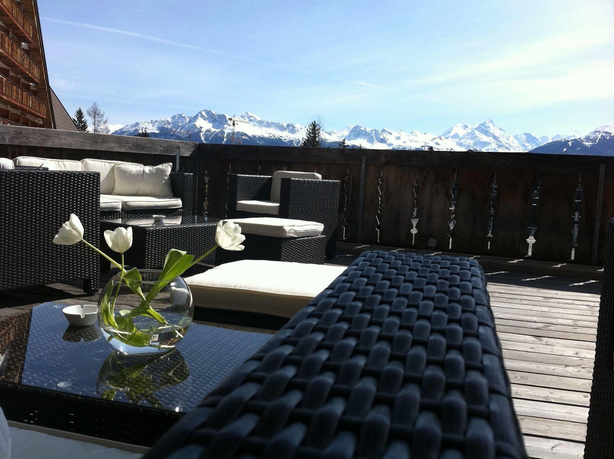 Hostellerie du Pas de l'Ours Relais et Châteaux Crans-Montana Exterior foto