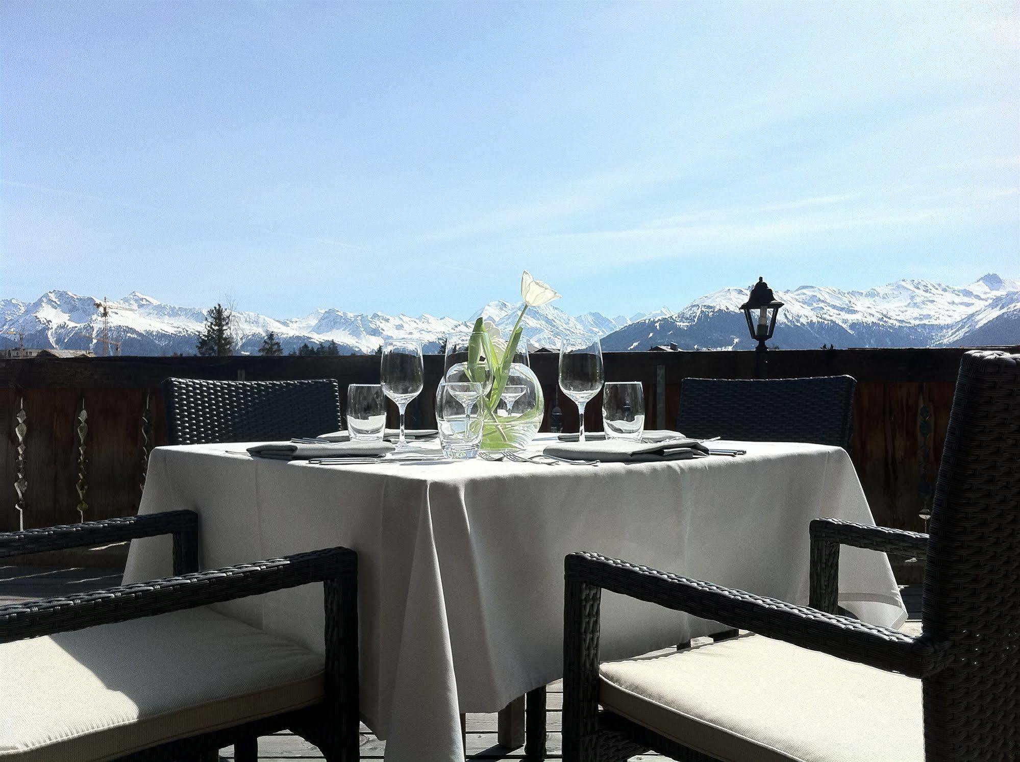 Hostellerie du Pas de l'Ours Relais et Châteaux Crans-Montana Exterior foto